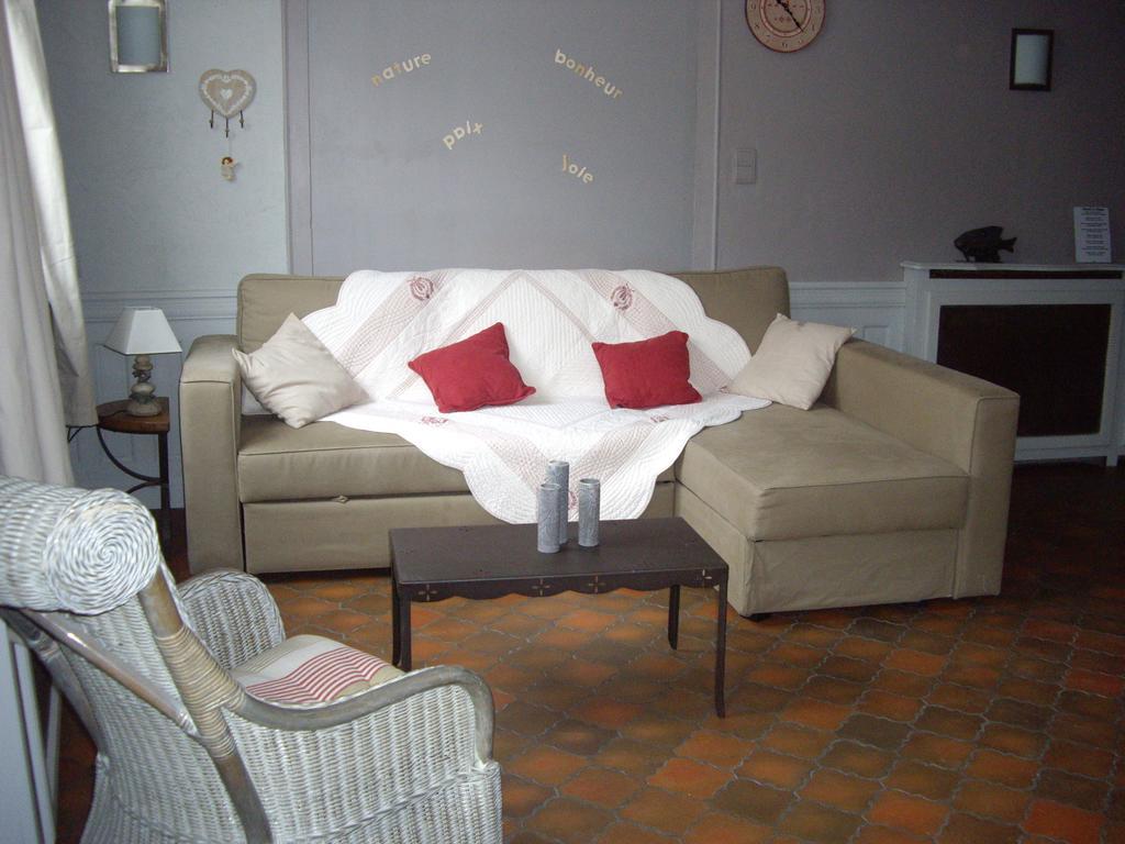 Meuble De Tourisme Le Gilliard Villa Chavanges Ruang foto