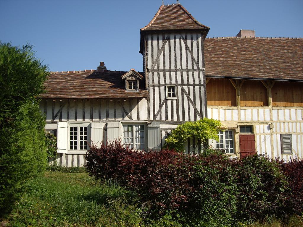 Meuble De Tourisme Le Gilliard Villa Chavanges Ruang foto